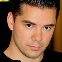 Brian Aranda als Mexican Restaurant Server