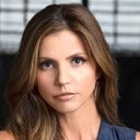 Charisma Carpenter als Jane Grant