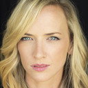 Jessica Joy Wood als Sophie