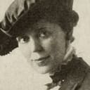 Mayme Kelso als Librarian