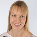 Laura Nõlvak als Girl in the Manor