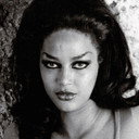 Pauline Peart als Vampire Girl