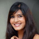 Sangeeta Chauhan als Meghna Singh Chauhan / Meghna Singhania