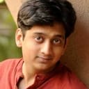 Amey Wagh als Alok