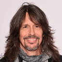 Kelly Hansen als Vocals