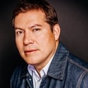 Julio Cesar Cedillo als Dr. Juan Carlos Ortega
