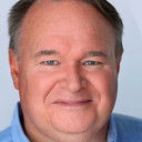 Tom McGowan als Patrick Fisher