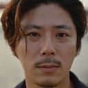 Han Ki-jang als Byeon camp staff