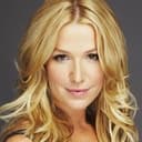 Poppy Montgomery als Older Mae Rose Abernathy