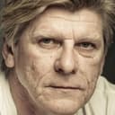 Boris Brkic als Justice