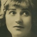 Hilda Bayley als Cousin Maud