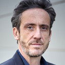 Alessandro Mor als Newspaper Director