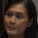 Izabel Jahja als Widi