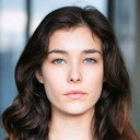 Tuğba Sunguroğlu als Selma