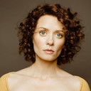 Lara Jean Chorostecki als Michelle Samuels