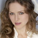 Marni Van Dyk als Sheena