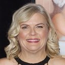 Paula Pell als Woman in Suit