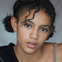 Diaana Babnicova als Young Calypso