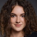 Carla Domínguez als Nadia