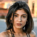 Gabriela Milla als Lucy
