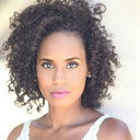 Aisha Alese als Waitress