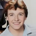 John P. Navin Jr. als Derek Mellott