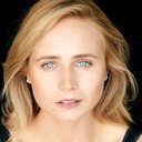 Tessa James als Eve