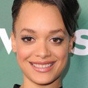 Britne Oldford als Barista