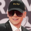 Bizarrap als Self