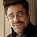 Benicio del Toro als Taneleer Tivan / The Collector (uncredited)