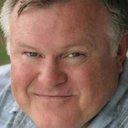 Steven Barr als Commander Brudnicki