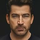 Kenan İmirzalıoğlu als Devran