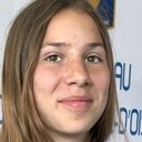 Yamé Pertzing als Marinette Pichon as a teenager