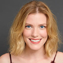 Julia Yorks als Hostage Girl