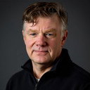 Chris Becker als Henrik