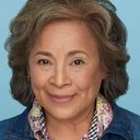 Alma Martinez als Alva
