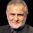 Kenan Işık als Faruk Kahraman