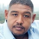 Omar Benson Miller als Bennet