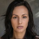 Astra McLaren als Stephanie