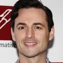 Max von Essen als Businessman at Starbucks