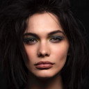 Beste Kökdemir als Açelya Ademoğlu