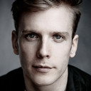 Edward Tidy als Johan