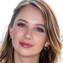 Nikita Klæstrup als Sig selv