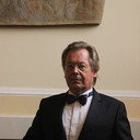 Roger Dale als Self