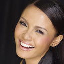 Tess Antonio als Shirley