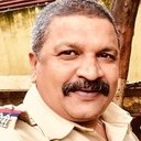 Rajendra Shisatkar als Vasudev Dangle