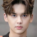 Achira Theriault als Phak (joven)