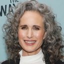 Andie MacDowell als Tina Leslie Oates