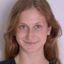 Lily Dupont als Suzanne