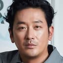 Ha Jung-woo als Joo-yeon's Husband